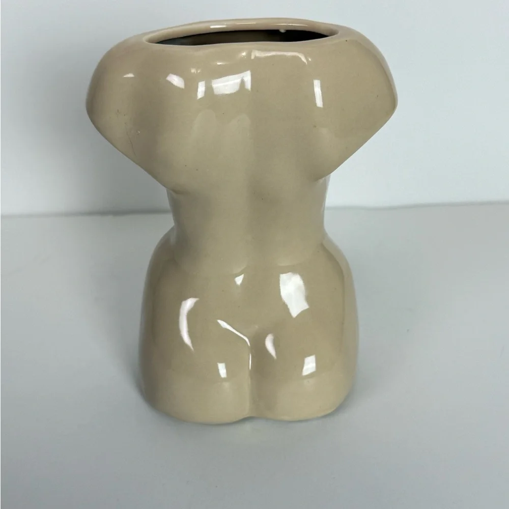 Modern Cream Ceramic Women's Body Nude Stem Vase - Picture 7 of 8